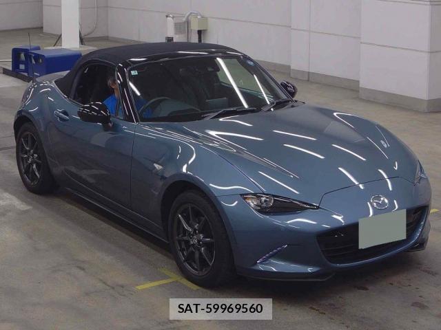 Mazda ROADSTER 2017-03 8769663-3