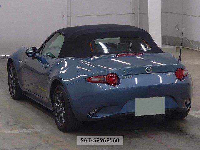 Mazda ROADSTER 2017-03 8769663-4