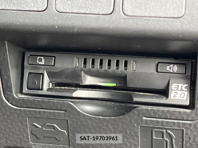 Toyota ROOMY 2018-05 8769127-8