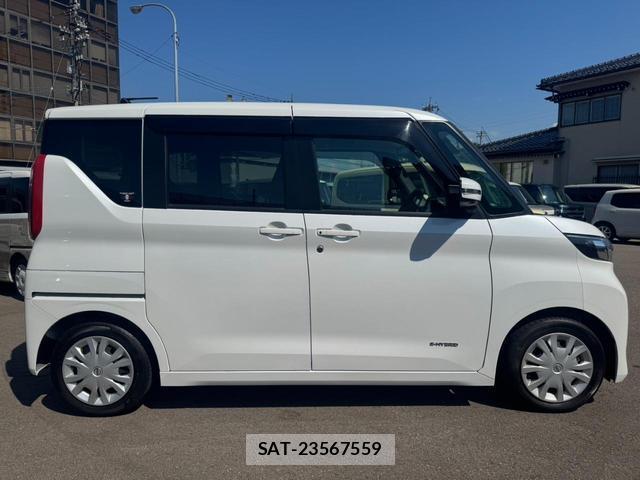 Nissan ROOX 2021-05 8769251-3