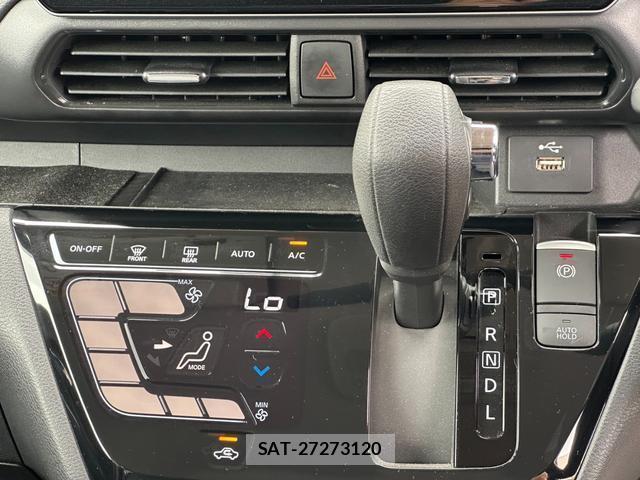 Nissan ROOX 2020-03 8770156-16