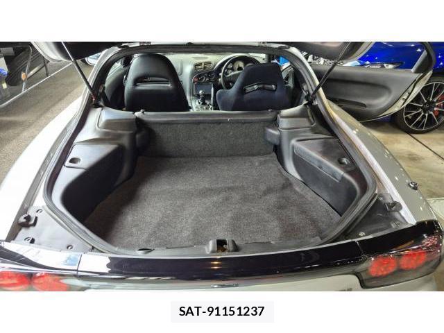 Mazda RX-7 2002-03 8769441-18