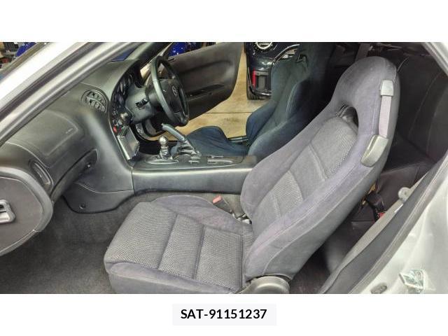 Mazda RX-7 2002-03 8769441-8