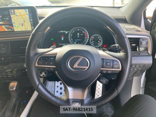 Lexus RX 2019-09 8768743-8