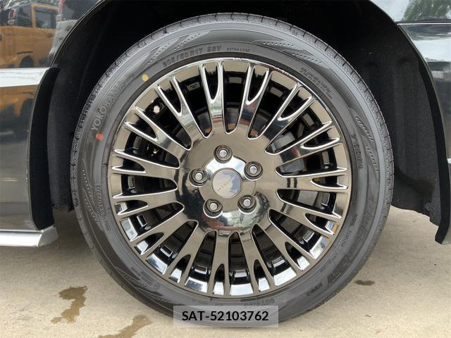 Nissan SERENA 2018-02 8769086-18