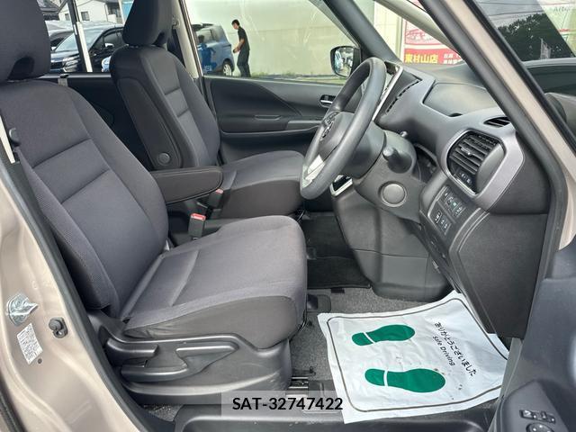 Nissan SERENA 2017-11 8769394-4