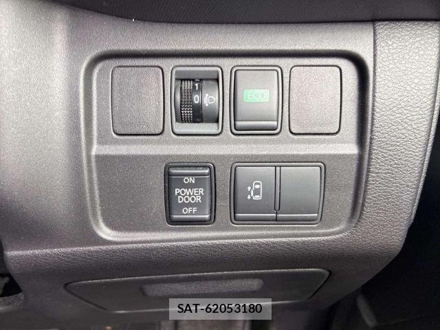 Nissan SERENA 2017-07 8770048-6