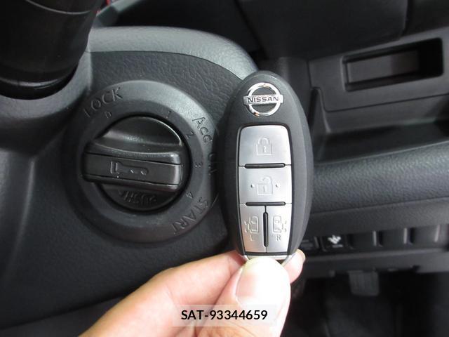 Nissan SERENA 2009-07 8770109-2
