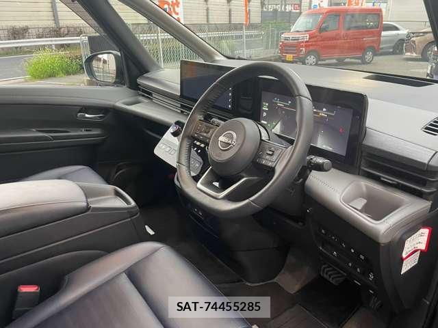 Nissan SERENA 2023-10 8770117-10