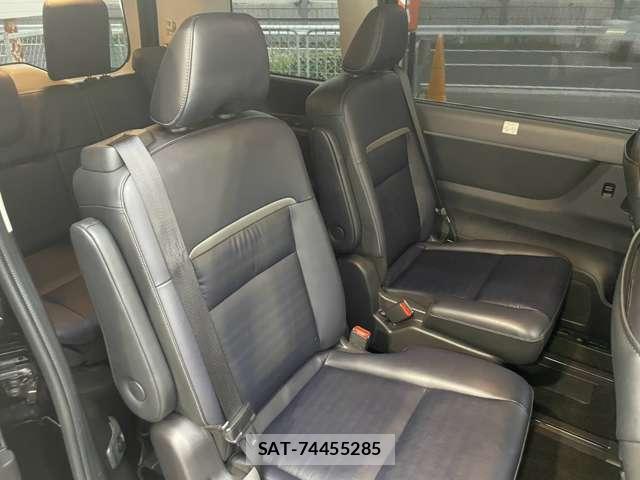 Nissan SERENA 2023-10 8770117-12