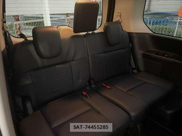 Nissan SERENA 2023-10 8770117-13