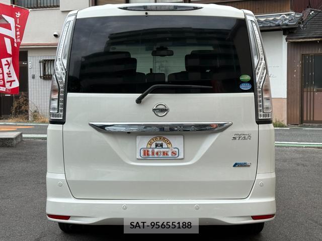 Nissan SERENA 2015-12 8770173-5