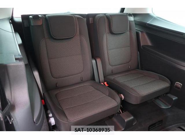 VolksWagen SHARAN 2017-07 8768703-12