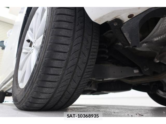 VolksWagen SHARAN 2017-07 8768703-17