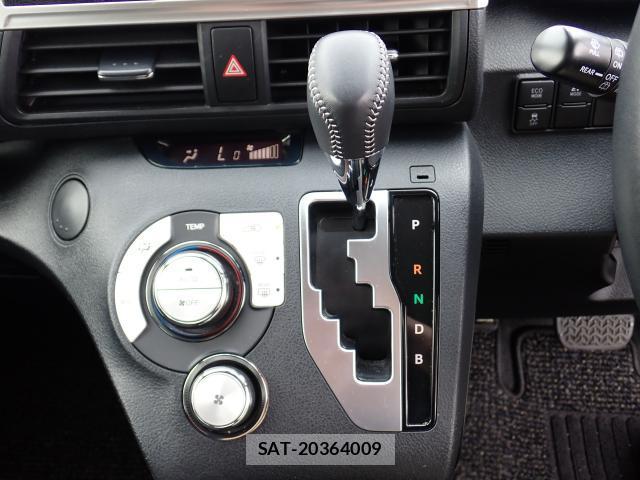 Toyota SIENTA 2022-01 8768839-15