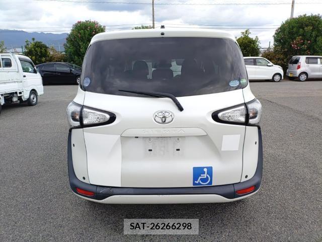 Toyota SIENTA 2016-08 8768938-1