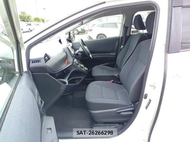 Toyota SIENTA 2016-08 8768938-15