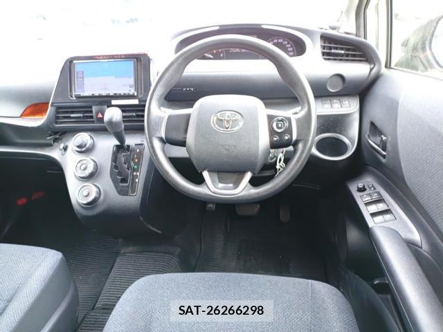 Toyota SIENTA 2016-08 8768938-2