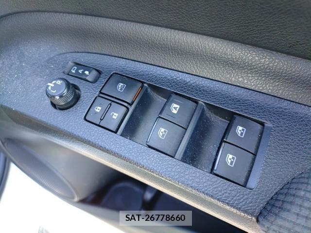 Toyota SIENTA 2021-08 8768939-13