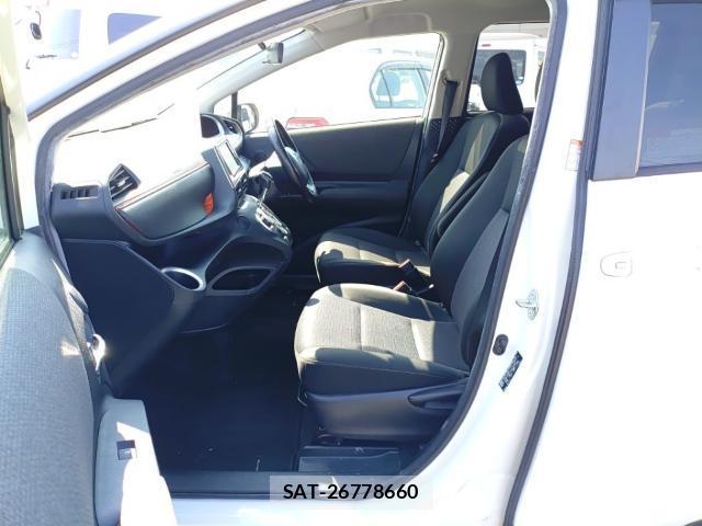 Toyota SIENTA 2021-08 8768939-15