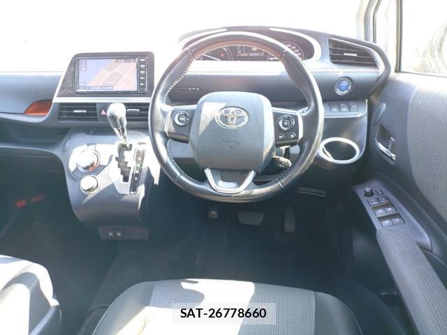 Toyota SIENTA 2021-08 8768939-2