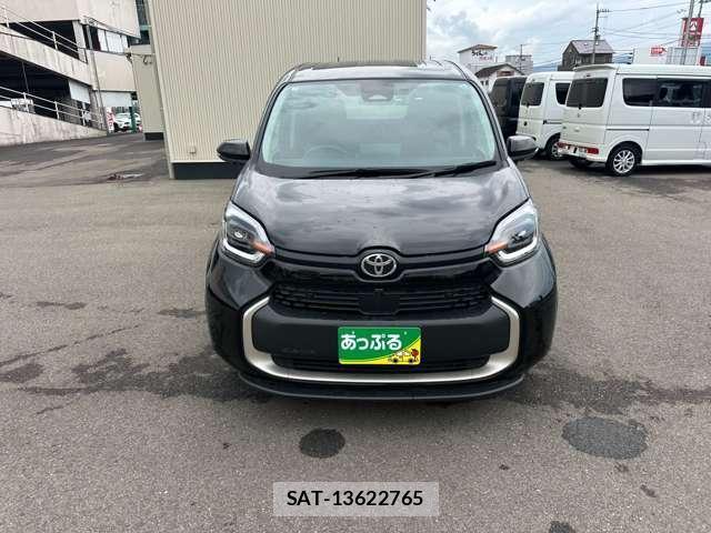 Toyota SIENTA 2023-01 8769301-2