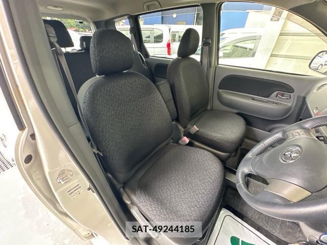 Toyota SIENTA 2014-06 8769391-11