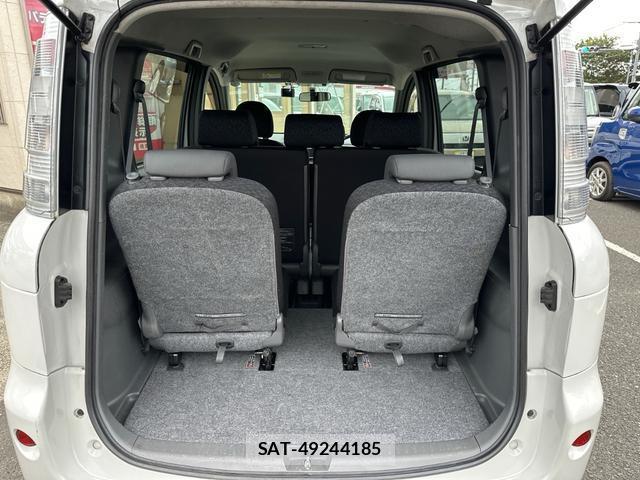 Toyota SIENTA 2014-06 8769391-16