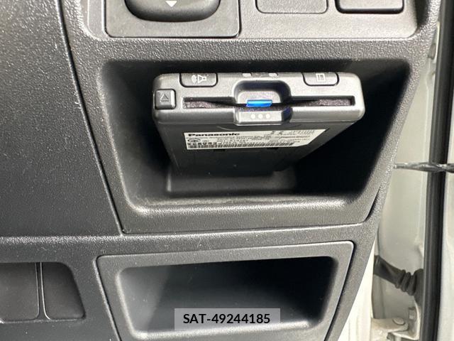 Toyota SIENTA 2014-06 8769391-7