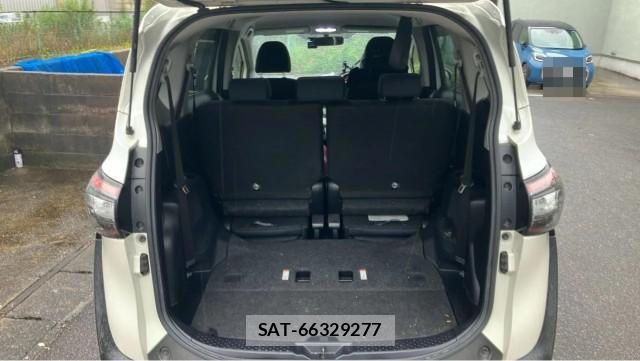 Toyota SIENTA 2015-12 8769601-17