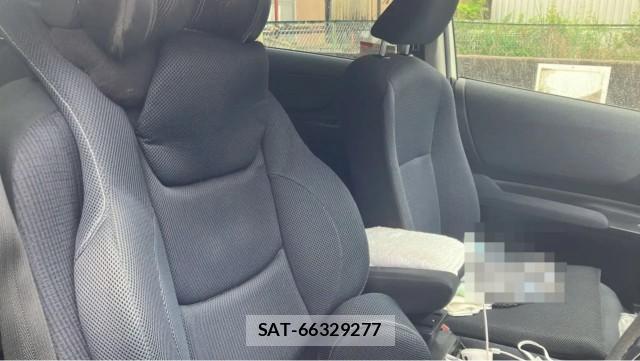 Toyota SIENTA 2015-12 8769601-5