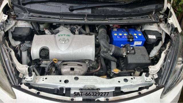 Toyota SIENTA 2015-12 8769601-7