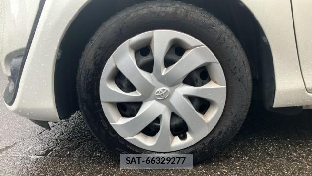 Toyota SIENTA 2015-12 8769601-8