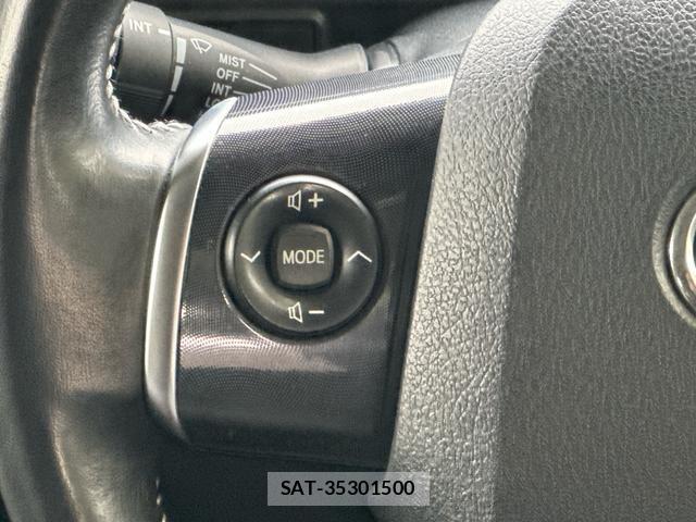 Toyota SIENTA 2021-11 8769753-17