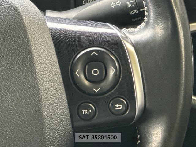 Toyota SIENTA 2021-11 8769753-18