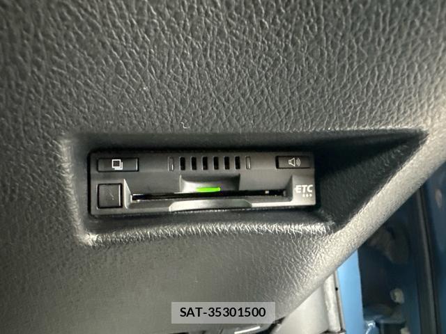 Toyota SIENTA 2021-11 8769753-6