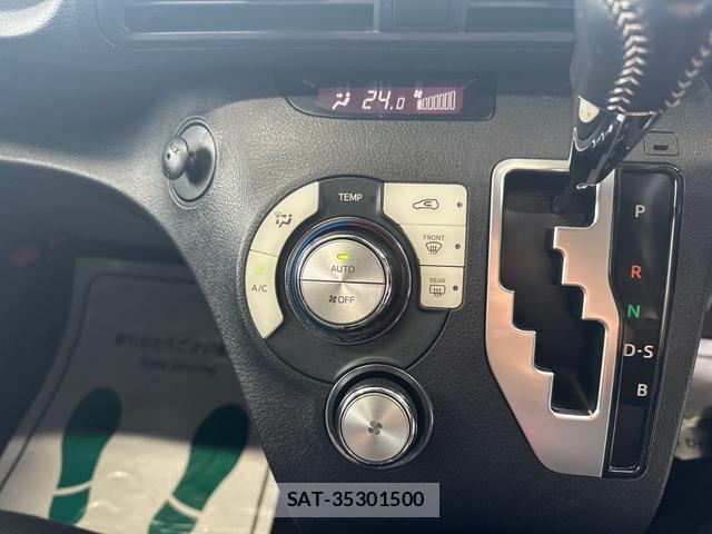 Toyota SIENTA 2021-11 8769753-7