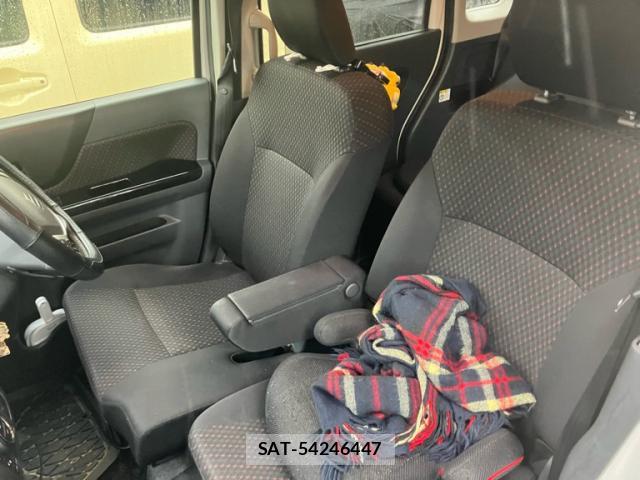 Suzuki SPACIA 2015-09 8770085-10