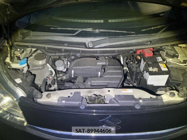 Suzuki SPACIA 2017-04 8768840-11