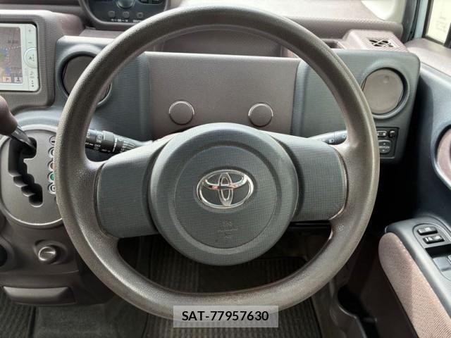 Toyota SPADE 2013-09 8769458-16