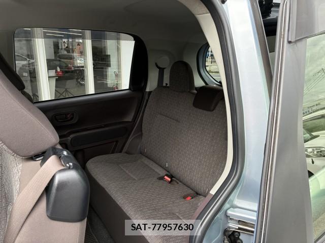 Toyota SPADE 2013-09 8769458-5