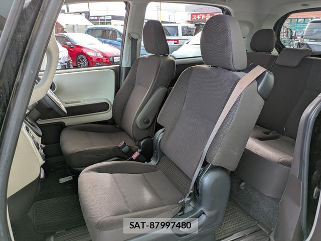 Toyota SPADE 2014-03 8769497-5