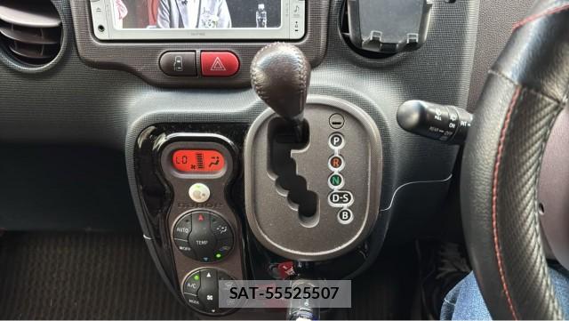 Toyota SPADE 2014-02 8769615-14