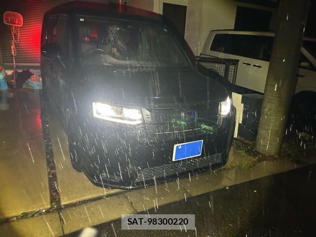 Honda e 2023-08 8768785-1