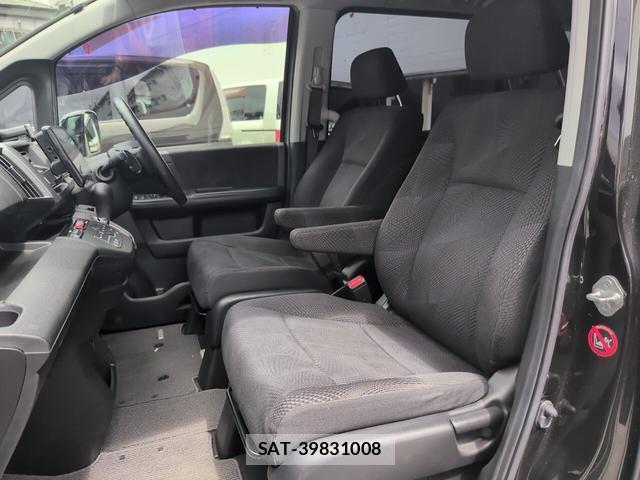 Honda e 2009-12 8769014-12