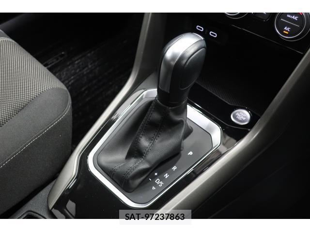 VolksWagen T-ROC 2021-07 8768702-9