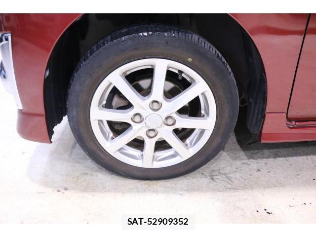 Daihatsu TANTO 2014-11 8770036-8