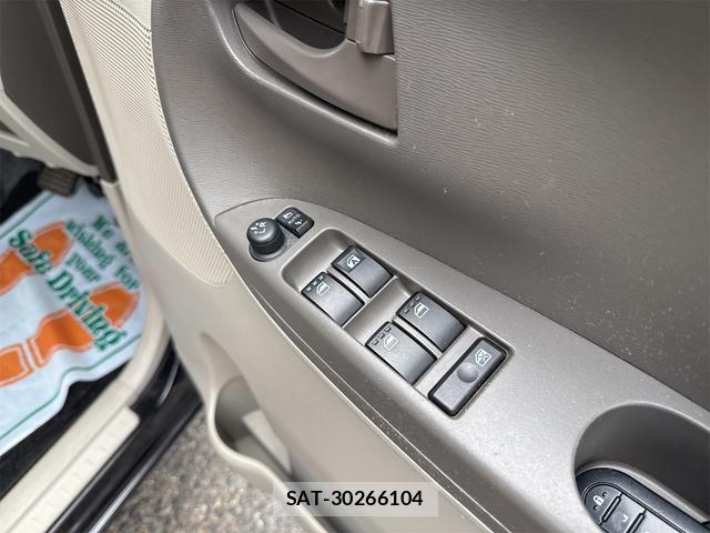 Daihatsu TANTO 2016-07 8770135-10