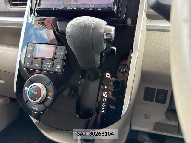 Daihatsu TANTO 2016-07 8770135-7
