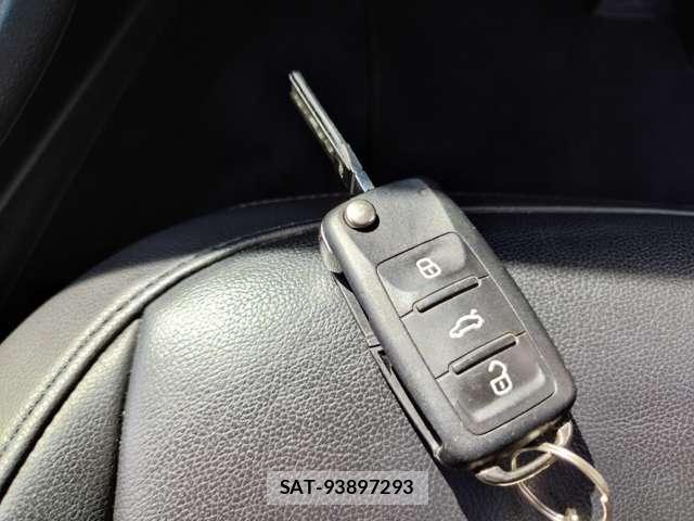 VolksWagen THE BEETLE 2013-02 8769333-19